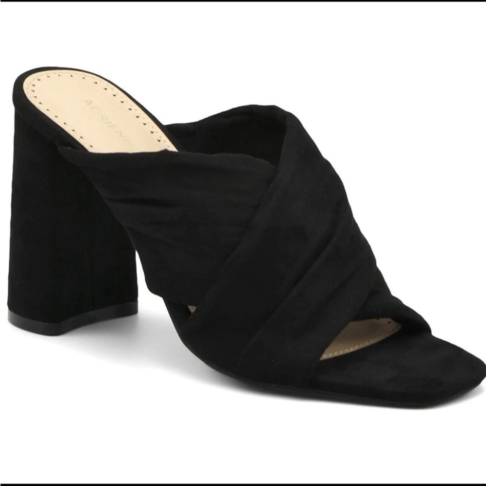 ADRIENNE VITTADINI Genie Crossover Black Slip On Sandals Women’s Size 6.5